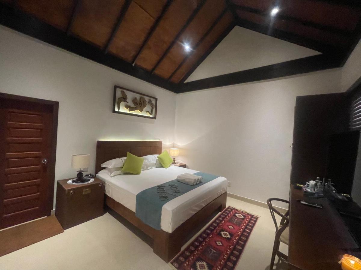 Atholhu Residence Fehendhoo Exterior photo