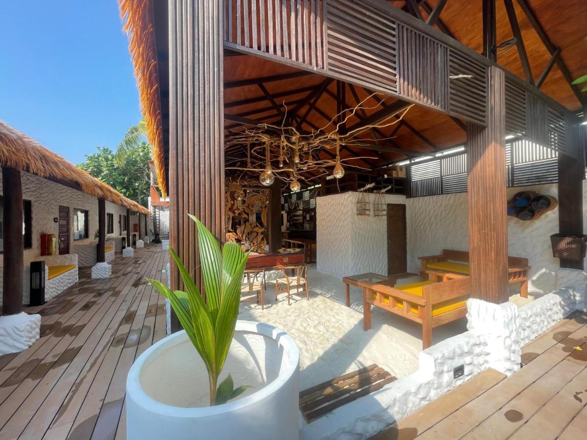 Atholhu Residence Fehendhoo Exterior photo