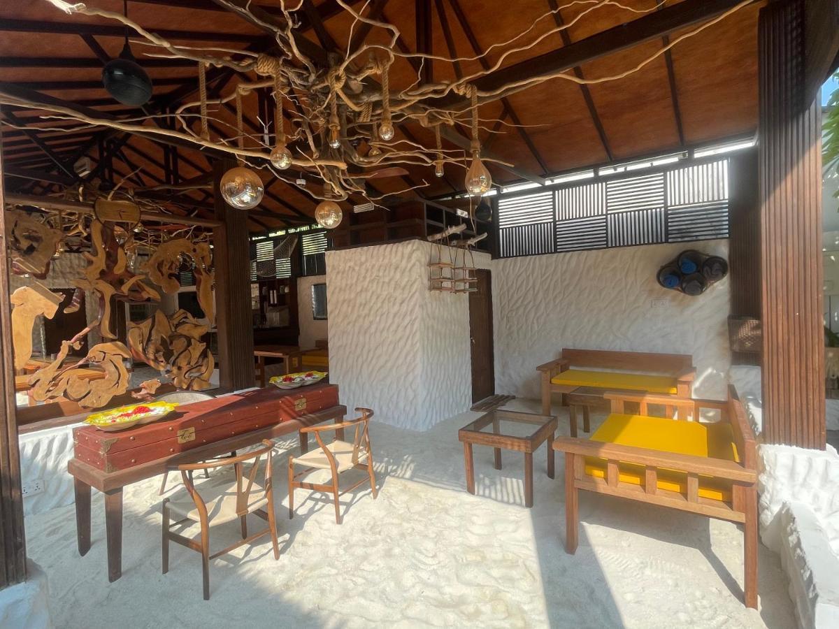 Atholhu Residence Fehendhoo Exterior photo