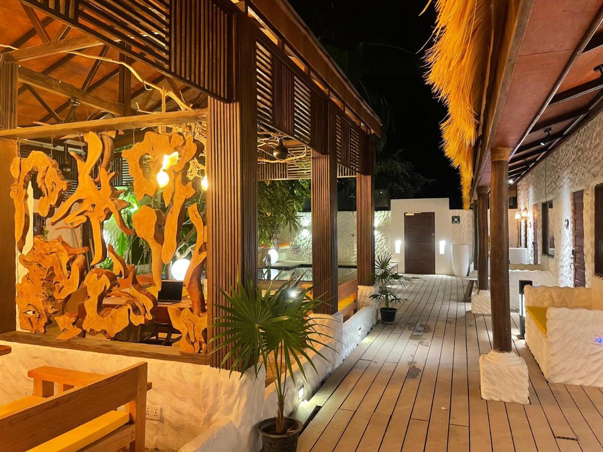 Atholhu Residence Fehendhoo Exterior photo