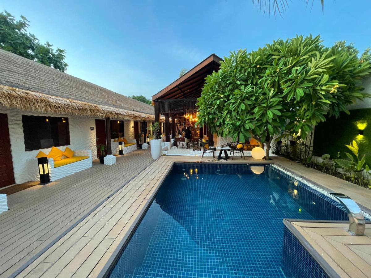 Atholhu Residence Fehendhoo Exterior photo